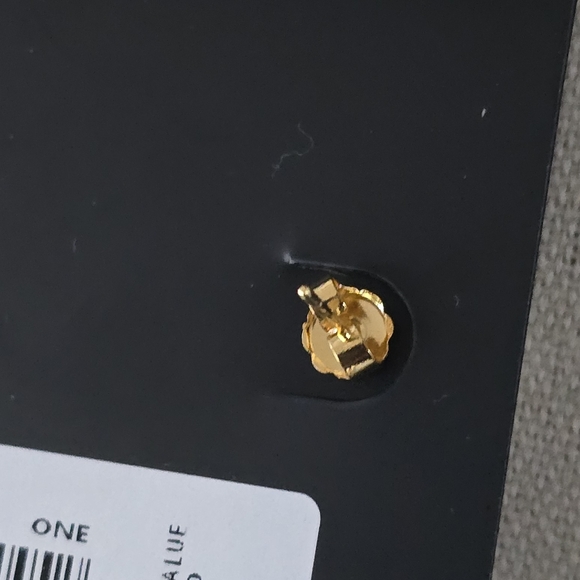 Coach Signature Enamel Heart Stud Earrings - Picture 4 of 7